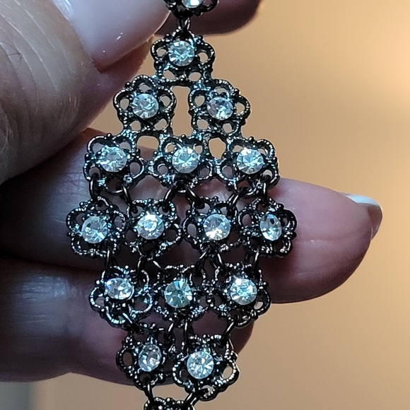 Austrian crystal vintage Amber Lee dangling earrings, perfect for parties. - Picture 1 of 6